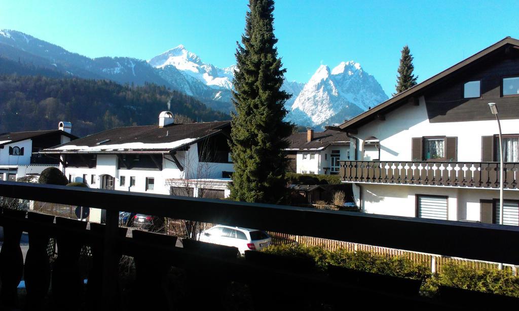 Appartement Maisonette Dhh Zugspitzblick Mit Eigenem Garten